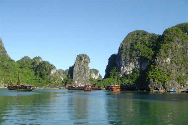 Voyage de noces de 6 jours Baie d’Halong – Nha Trang